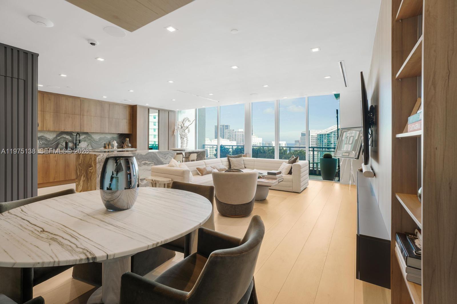 90 Southwest 3rd Street, Unit PH14 Miami, FL 33130 - Photo 5 of 21