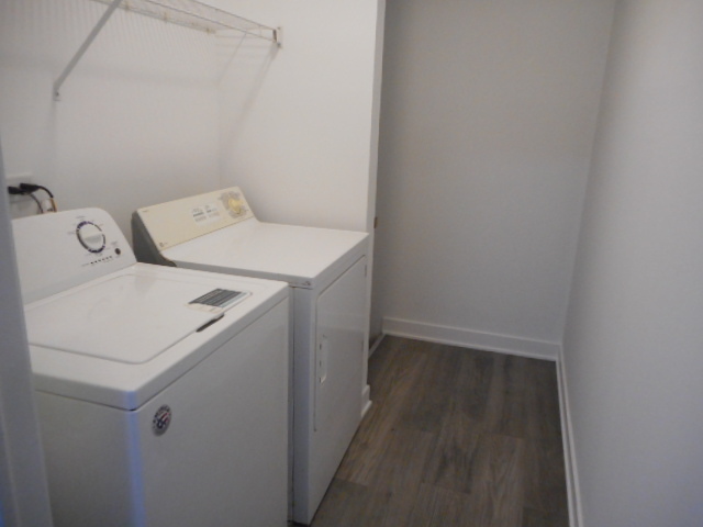 710 Timothy Court East Dundee, IL 60118 - Photo 20 of 25 a utility room with dryer and washer