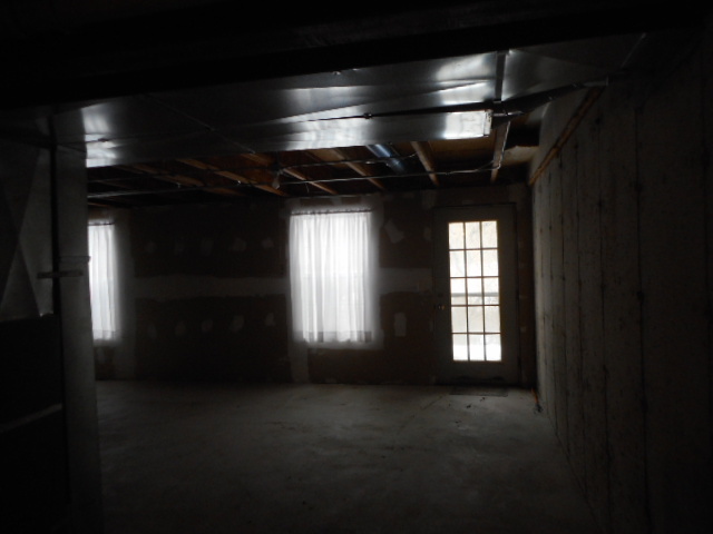 710 Timothy Court East Dundee, IL 60118 - Photo 21 of 25 a view of room with lots of green space and windows