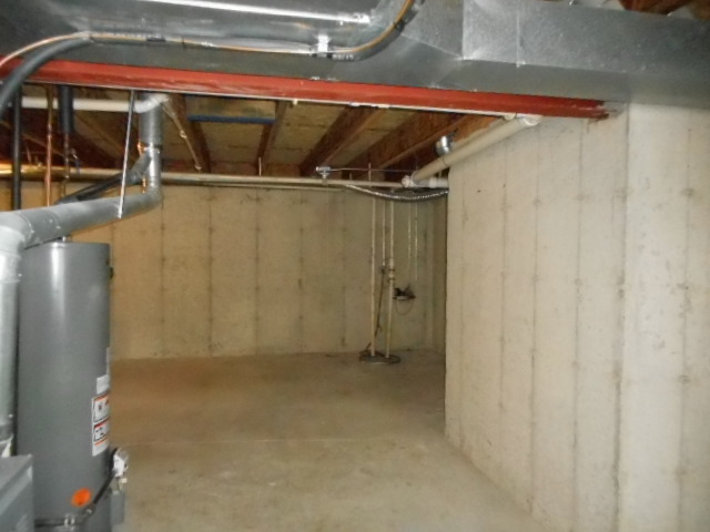 710 Timothy Court East Dundee, IL 60118 - Photo 22 of 25 a view of walk in closet