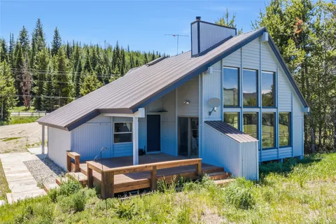 $1,395,000 | 23628 County Road 62, Clark, CO 80428
