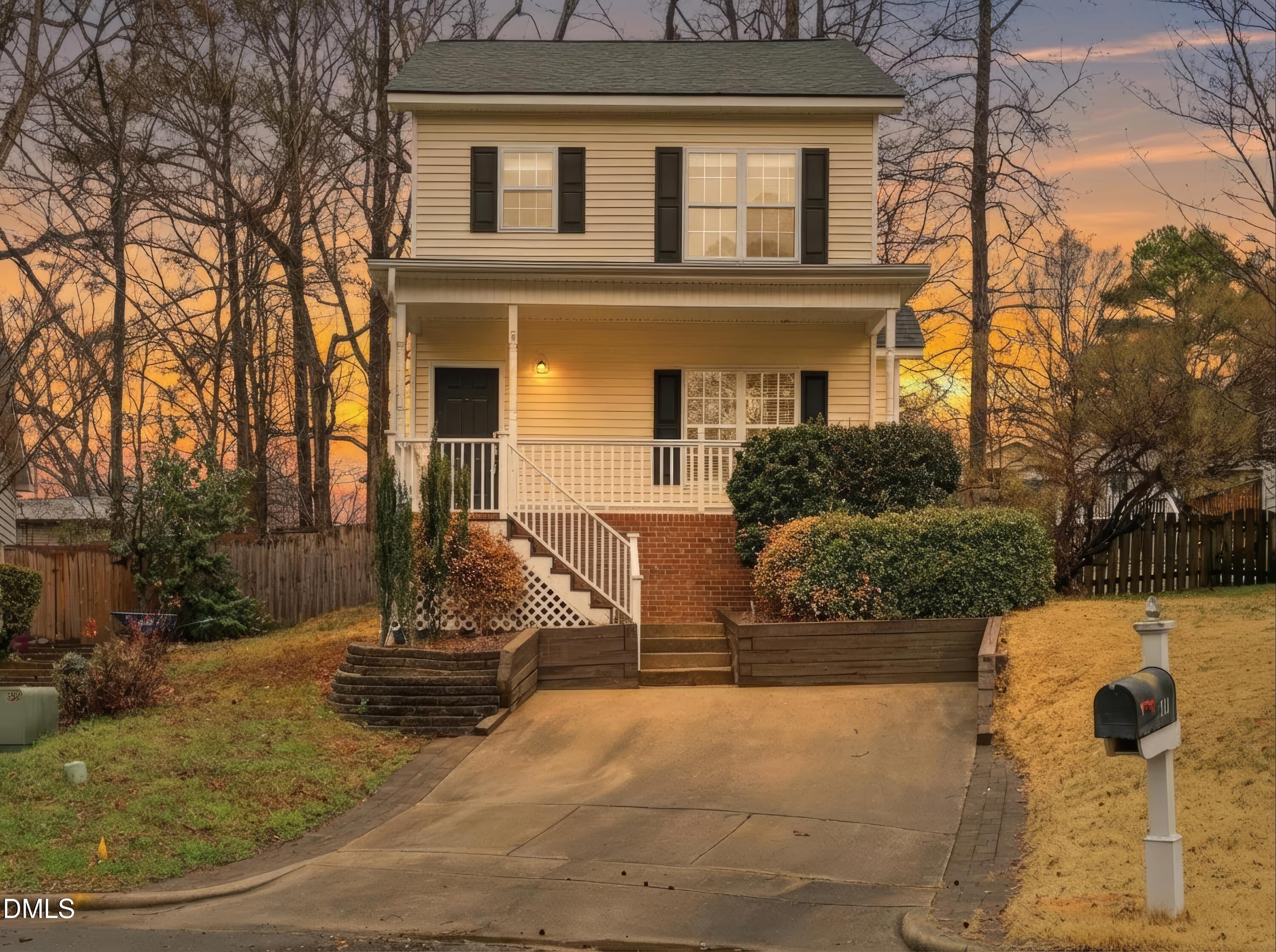 111 Lemon Drop Circle Apex, NC 27502 - Photo 2 of 23 66171f31-01d7-4f82-be72-659c8c352b66_twi