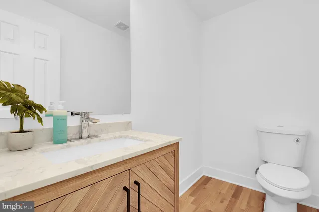 $1,399,000 | 10510 White Clover Terrace, Potomac, MD 20854