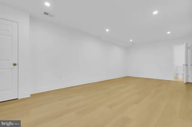 $1,399,000 | 10510 White Clover Terrace, Potomac, MD 20854