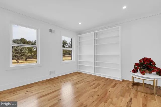 $1,399,000 | 10510 White Clover Terrace, Potomac, MD 20854