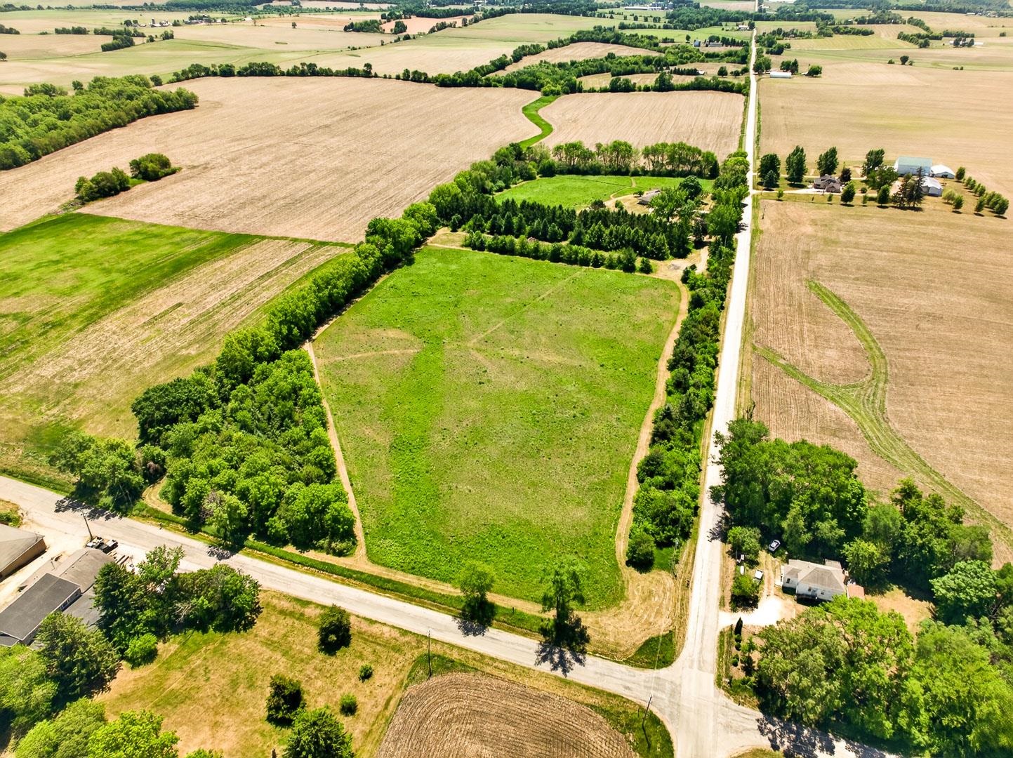 N2028 Steiner Road Monroe, WI 53566 - Photo 18 of 80