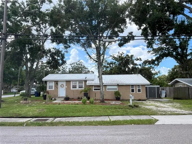 $350,000 | 6002 72nd Avenue North, Pinellas Park, FL 33781