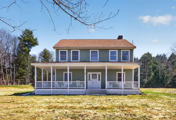 $750,000 | 26 Fieldcrest Drive, Gorham, ME 04038