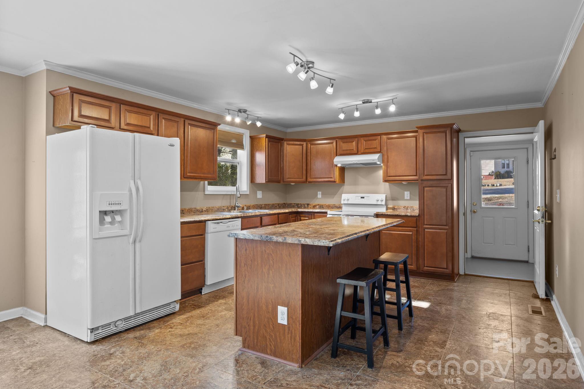 708 Old Charlotte Road Southwest Concord, NC 28027 - Photo 13 of 35 Gallery Image 13