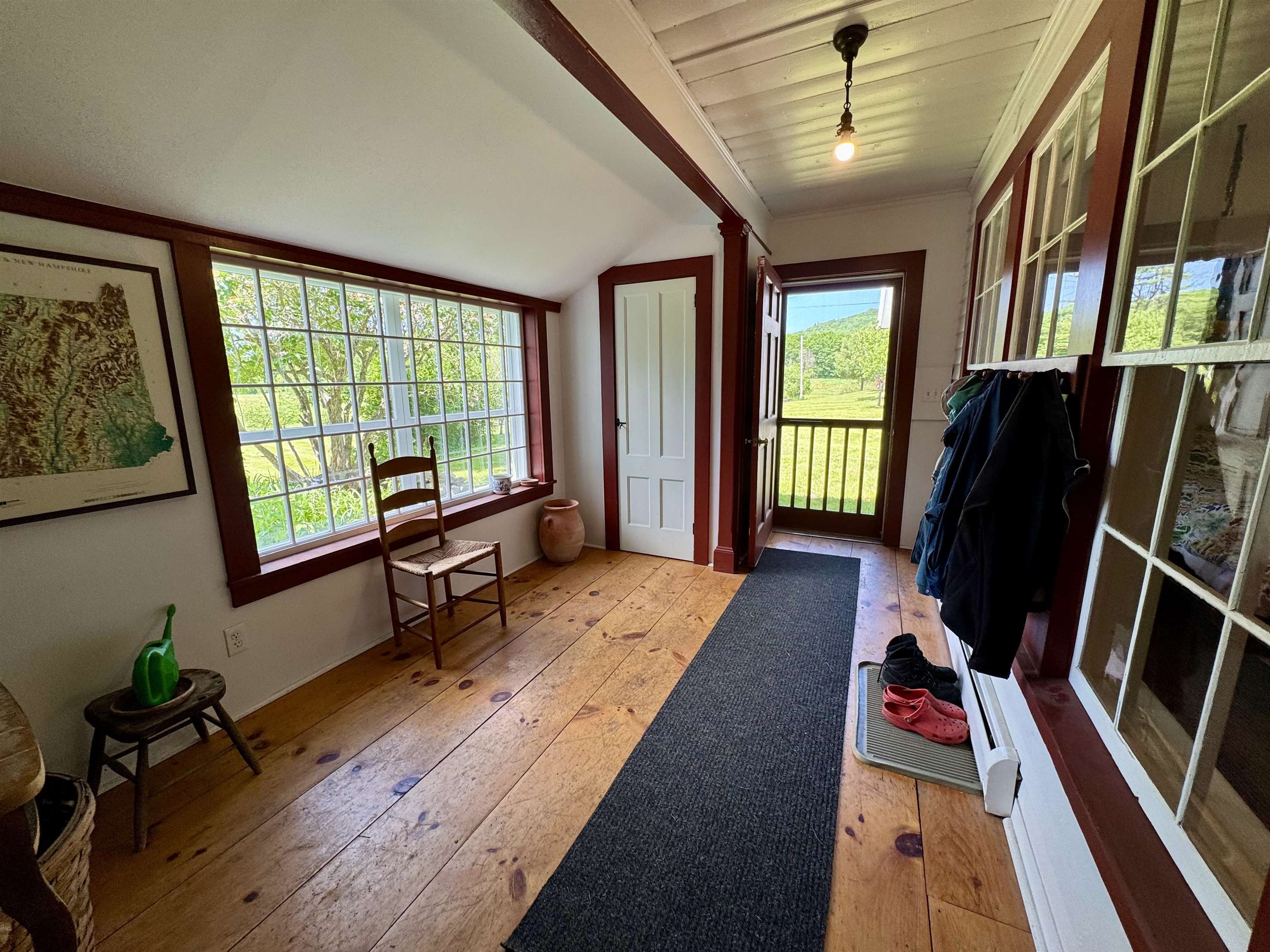 3517 Duck Pond Road Waterford, VT 05819 - Photo 13 of 60