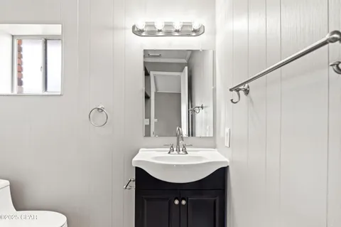 $440,000 | 905 East 12th Street, Lynn Haven, FL 32444