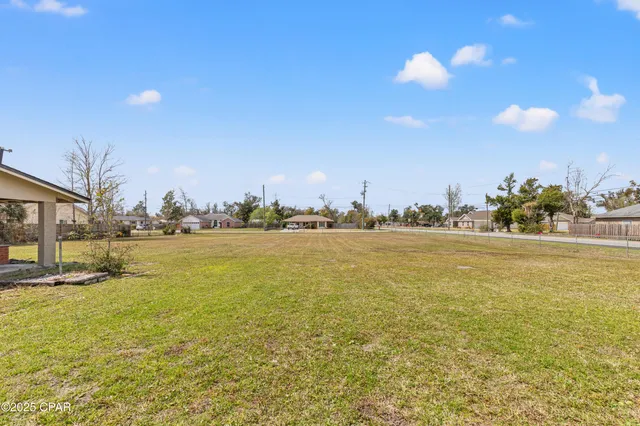 $440,000 | 905 East 12th Street, Lynn Haven, FL 32444