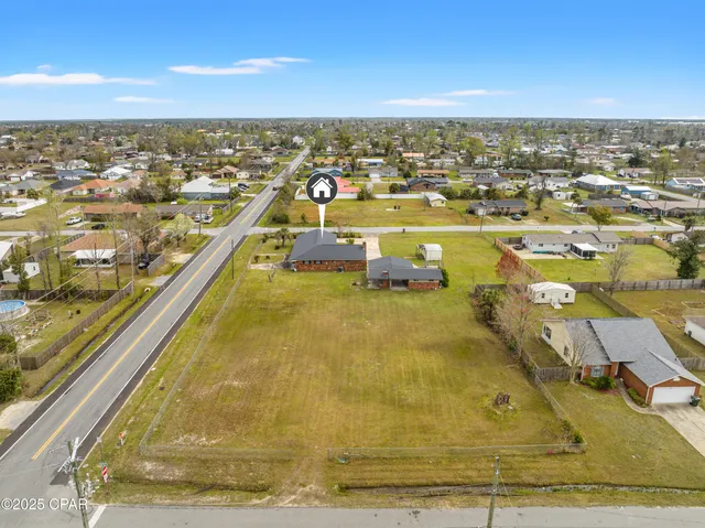 $440,000 | 905 East 12th Street, Lynn Haven, FL 32444