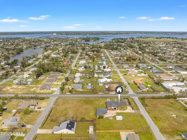 $440,000 | 905 East 12th Street, Lynn Haven, FL 32444