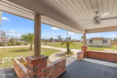 $440,000 | 905 East 12th Street, Lynn Haven, FL 32444