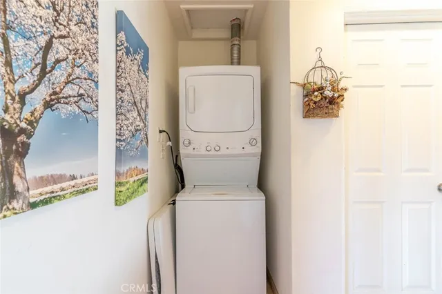 $2,200 | 336 West Lexington Drive, Unit A, Glendale, CA 91203