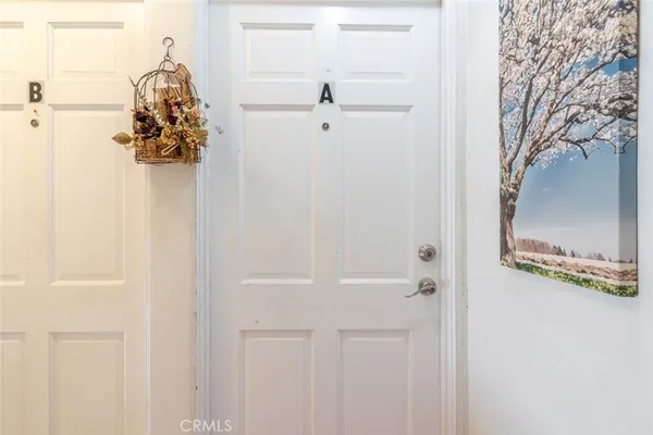 $2,000 | 336 West Lexington Drive, Unit A, Glendale, CA 91203