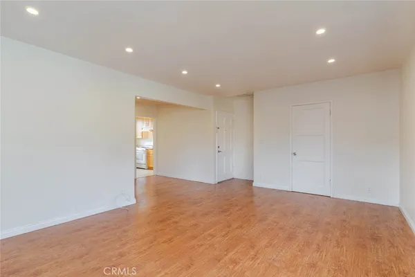 $2,000 | 336 West Lexington Drive, Unit A, Glendale, CA 91203