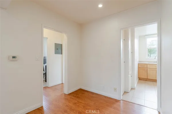 $2,000 | 336 West Lexington Drive, Unit A, Glendale, CA 91203