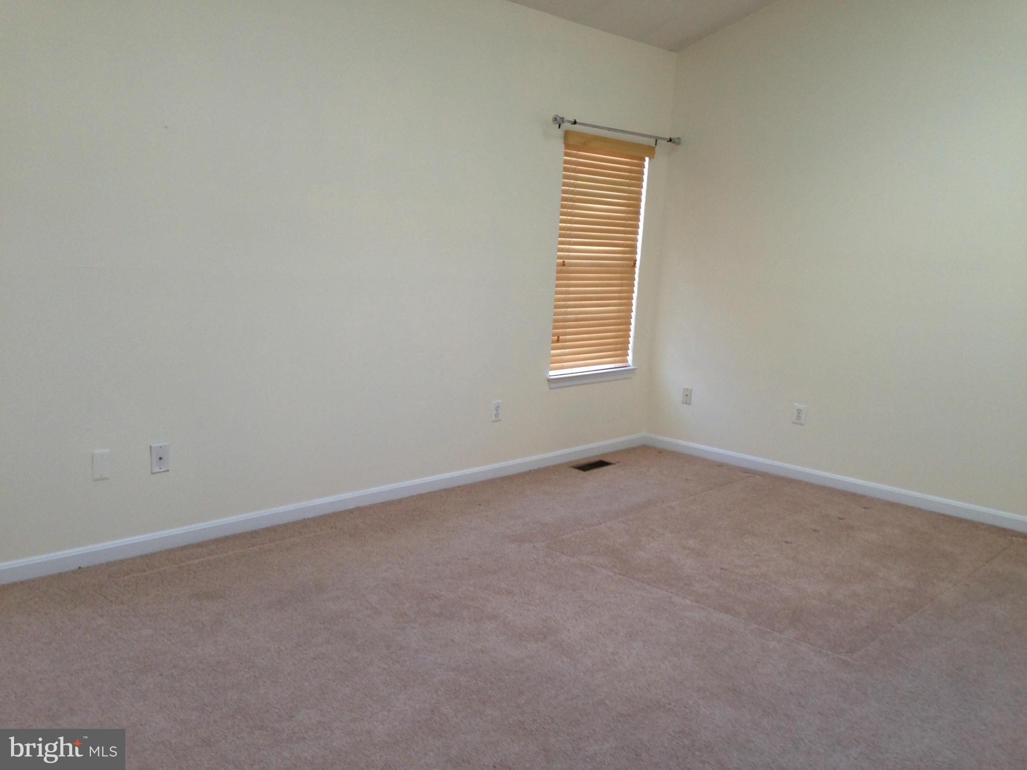 17 Dawn View Court Silver Spring, MD 20904 - Photo 8 of 17 Bedroom (Master)