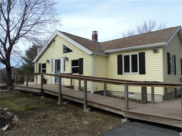 35 South Martin Road Amesbury, MA 01913 - Photo 2 of 21