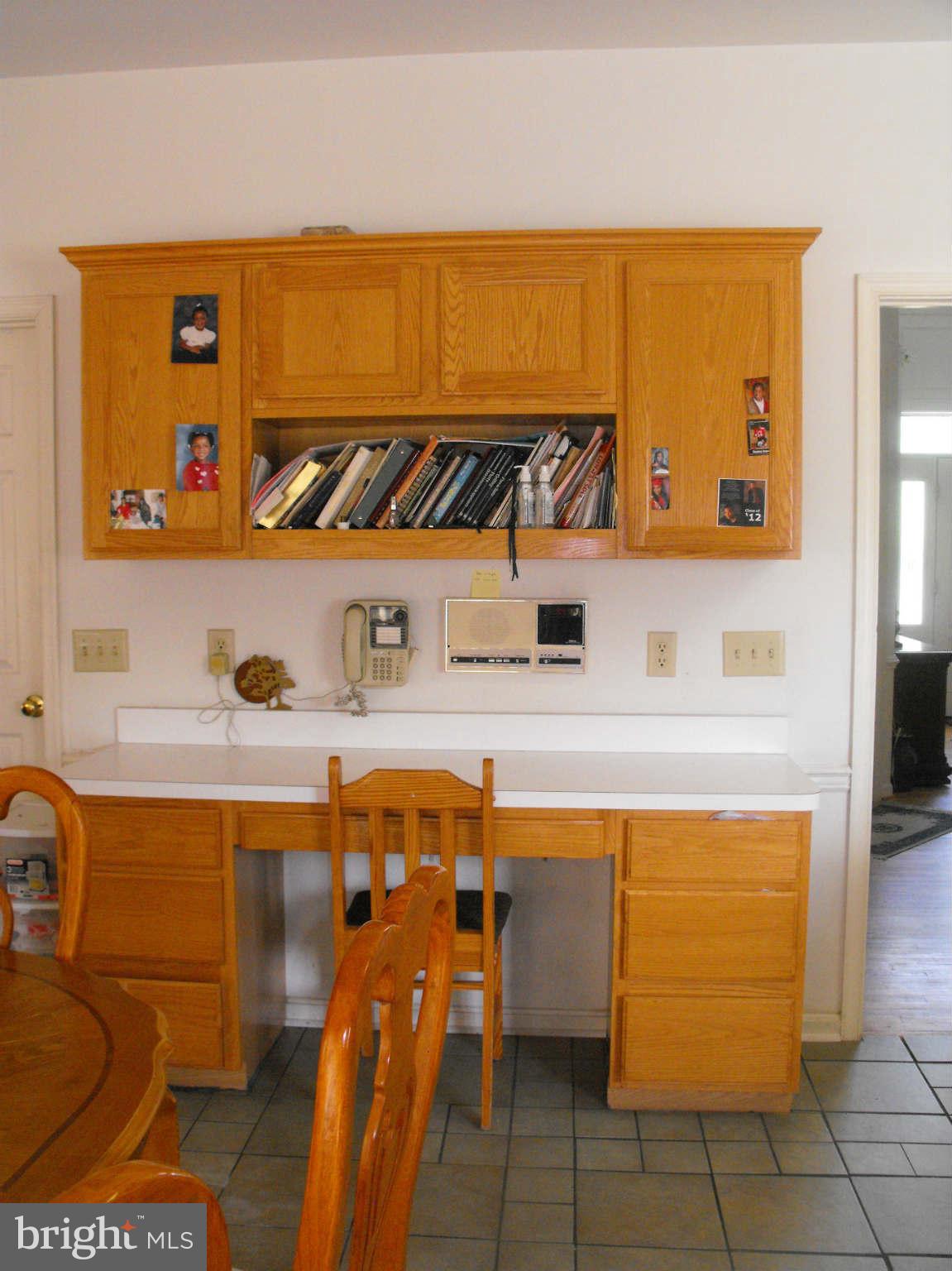 3210 Riva Ridge Court Bowie, MD 20721 - Photo 13 of 27 Kitchen with Desk