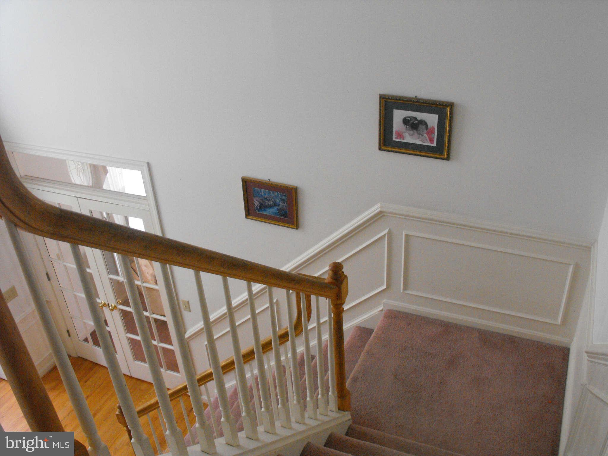 3210 Riva Ridge Court Bowie, MD 20721 - Photo 24 of 27 Chair Railing on Front Steps