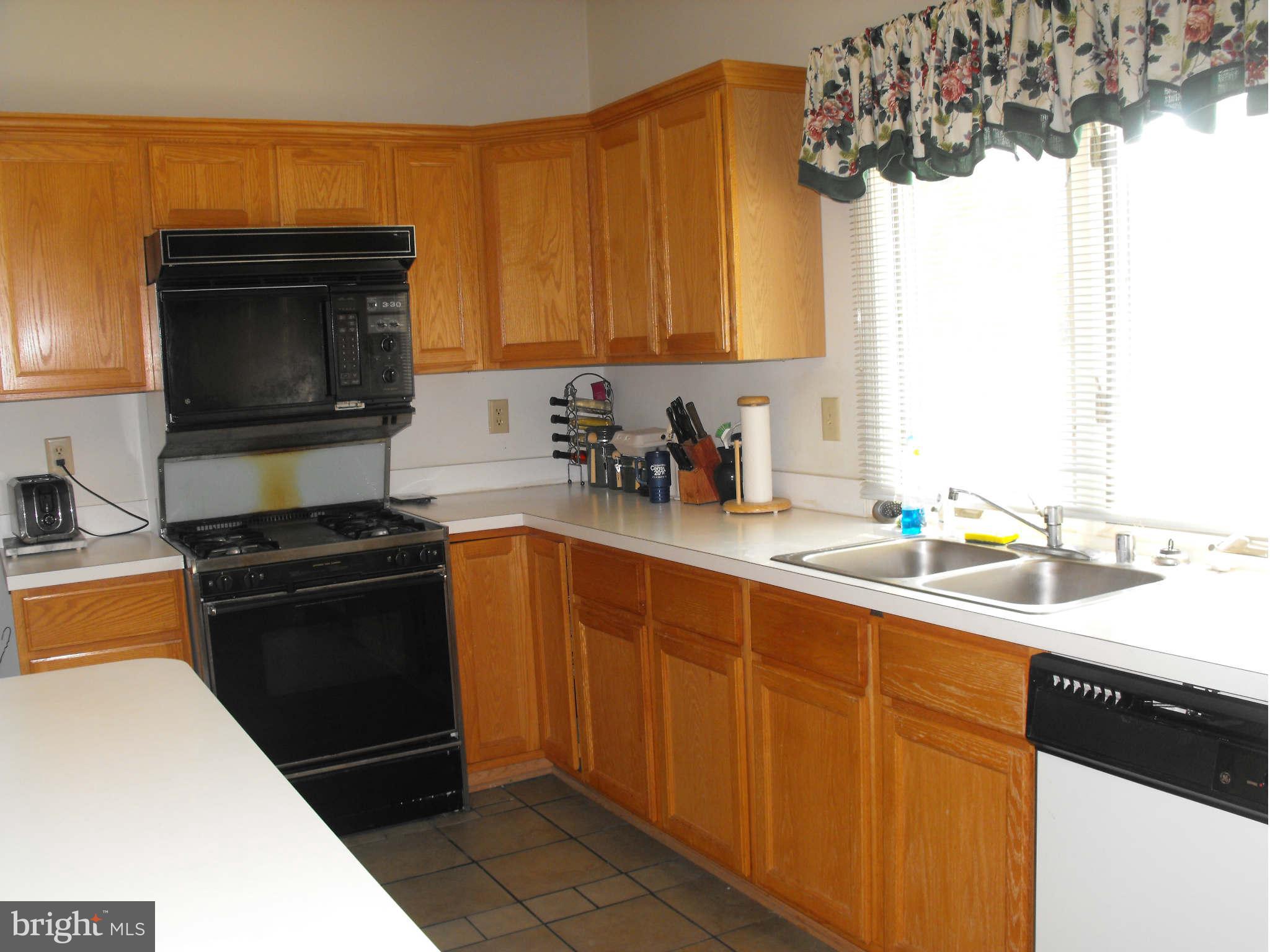 3210 Riva Ridge Court Bowie, MD 20721 - Photo 10 of 27 Kitchen