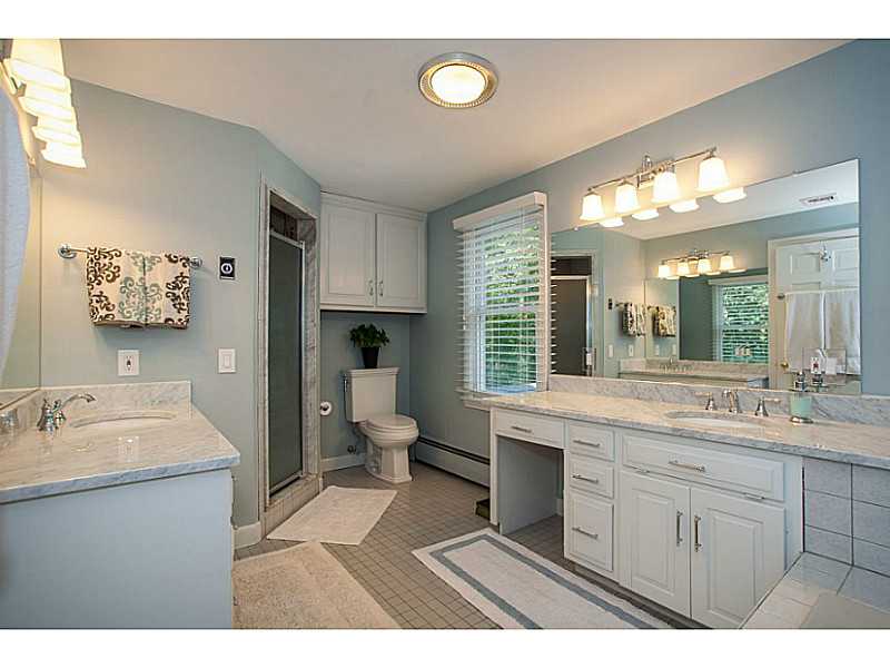 75 Signal Ridge Way East Greenwich, RI 02818 - Photo 14 of 23 Master Bath/Spa.