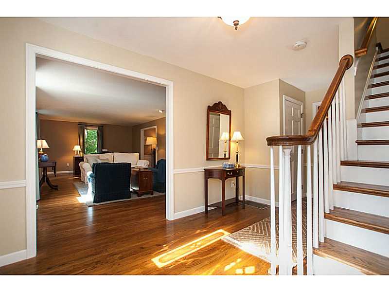 75 Signal Ridge Way East Greenwich, RI 02818 - Photo 3 of 23 Entry.