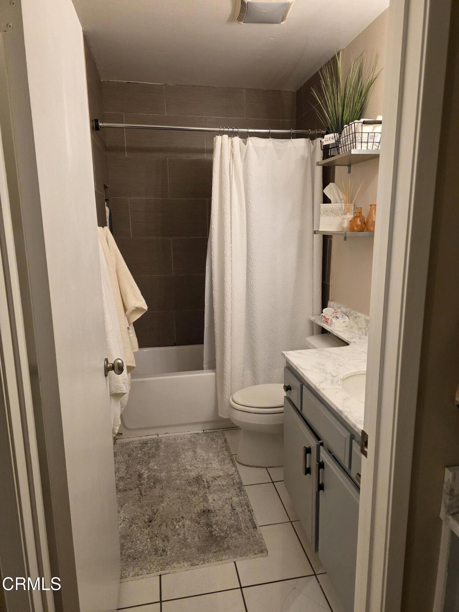5175 Perkins Road Oxnard, CA 93033 - Photo 12 of 19 VOYK4308