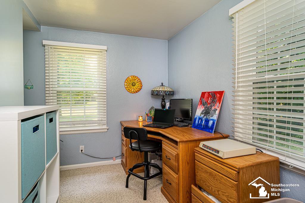4080 Smith Road Lambertville, MI 48144 - Photo 21 of 47 50047348-20.JPG