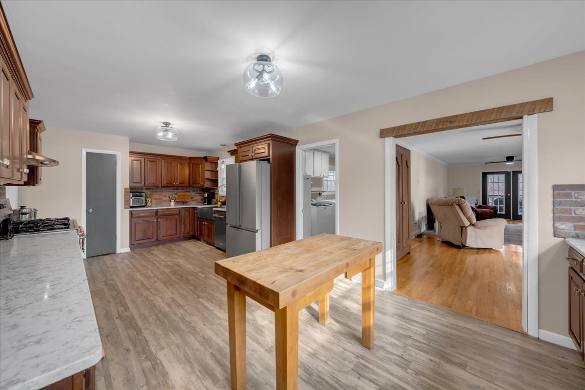 1007 Sycamore Drive Manchester, TN 37355 - Photo 16 of 100