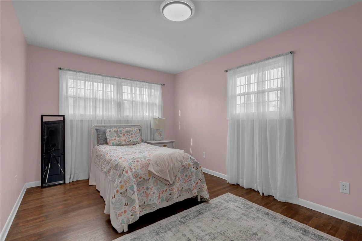 1007 Sycamore Drive Manchester, TN 37355 - Photo 35 of 100 a bedroom with a bed and a window