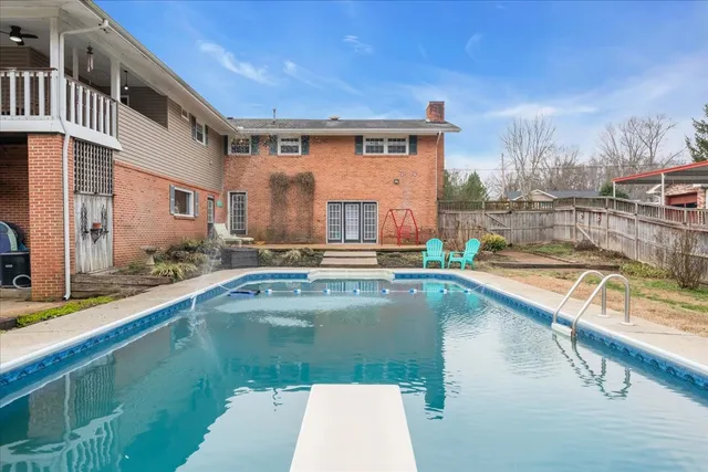 $425,000 | 1007 Sycamore Drive, Manchester, TN 37355