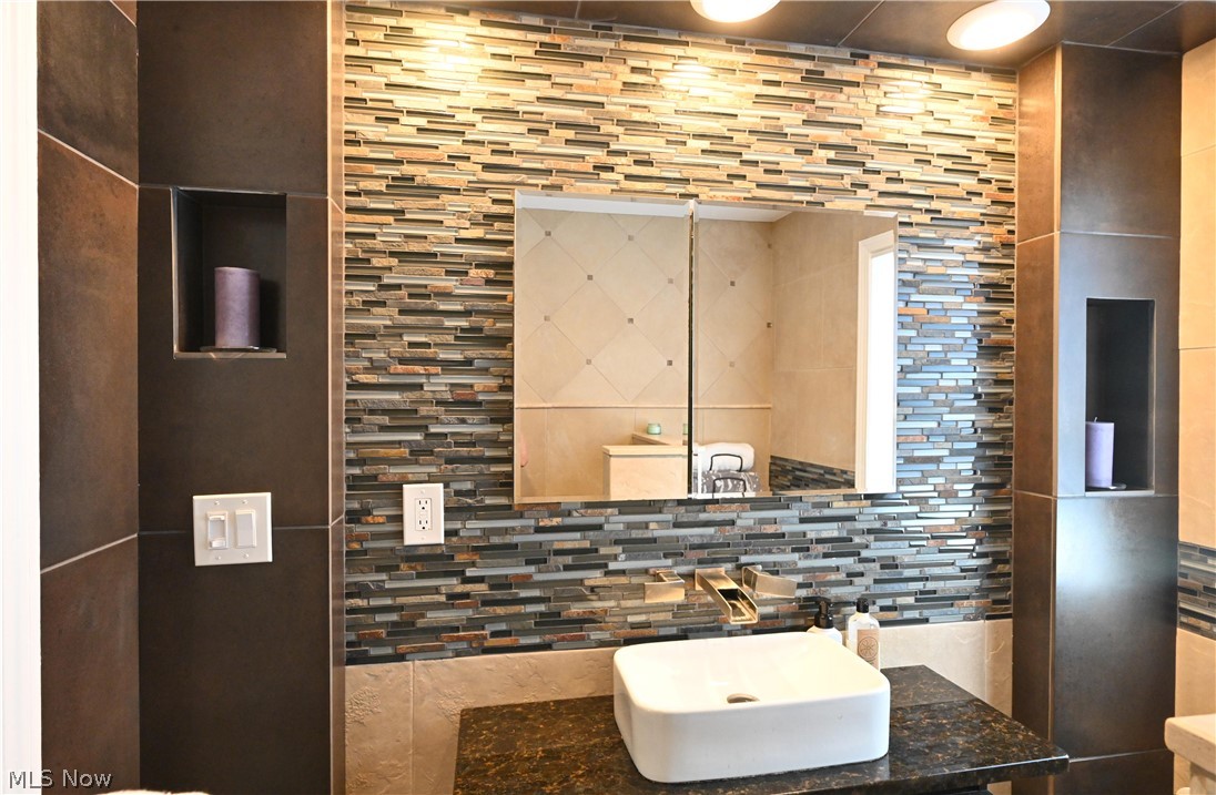 3067 Warren Road Cleveland, OH 44111 - Photo 19 of 35 Gallery Image 19