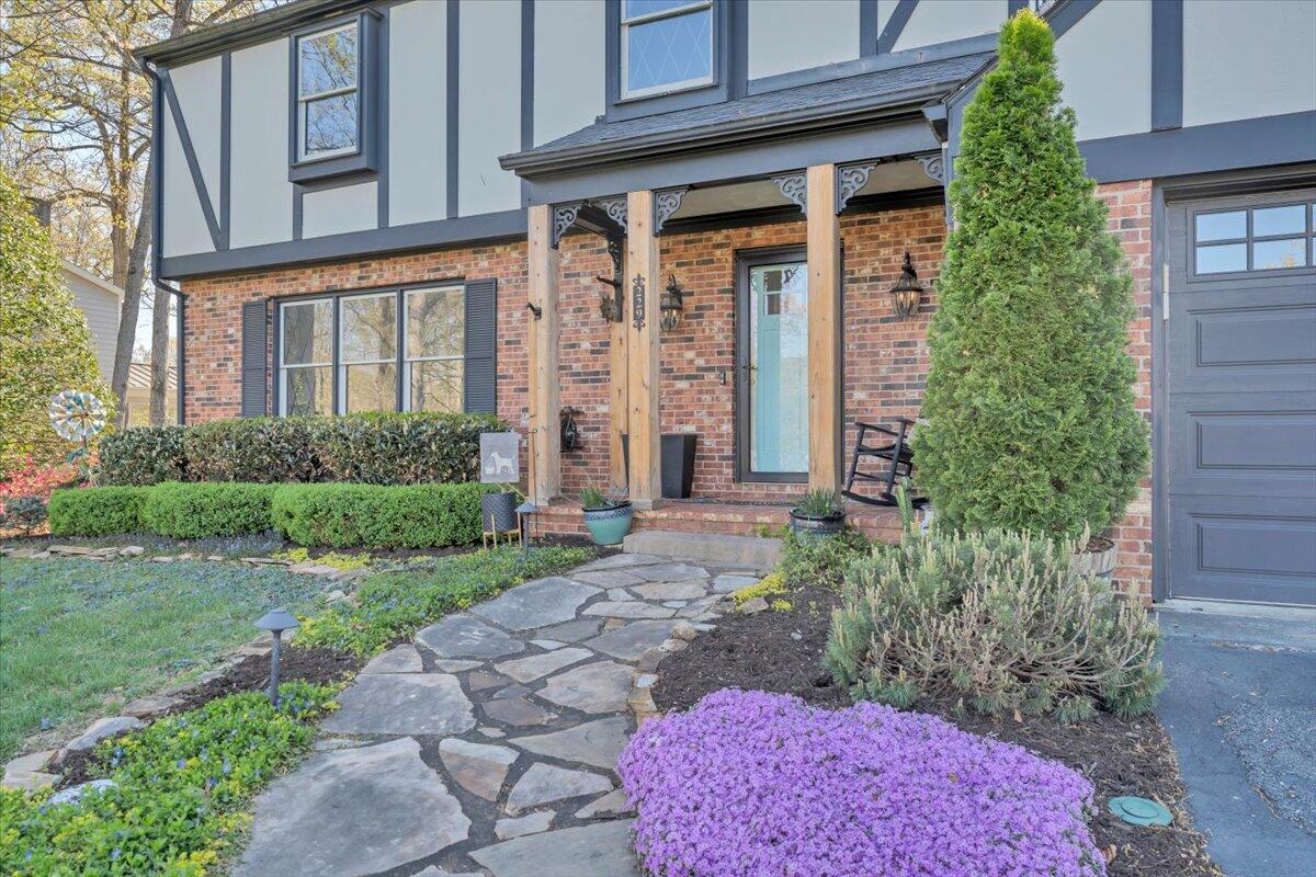 229 Queen Regent Court Blue Ridge, VA 24064 - Photo 2 of 67 02-MIB00894