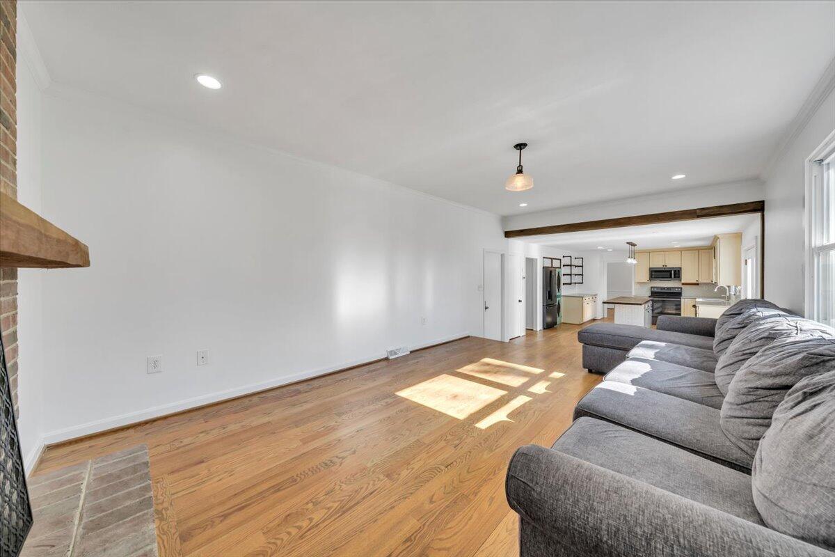 229 Queen Regent Court Blue Ridge, VA 24064 - Photo 25 of 67 25-MIB00822