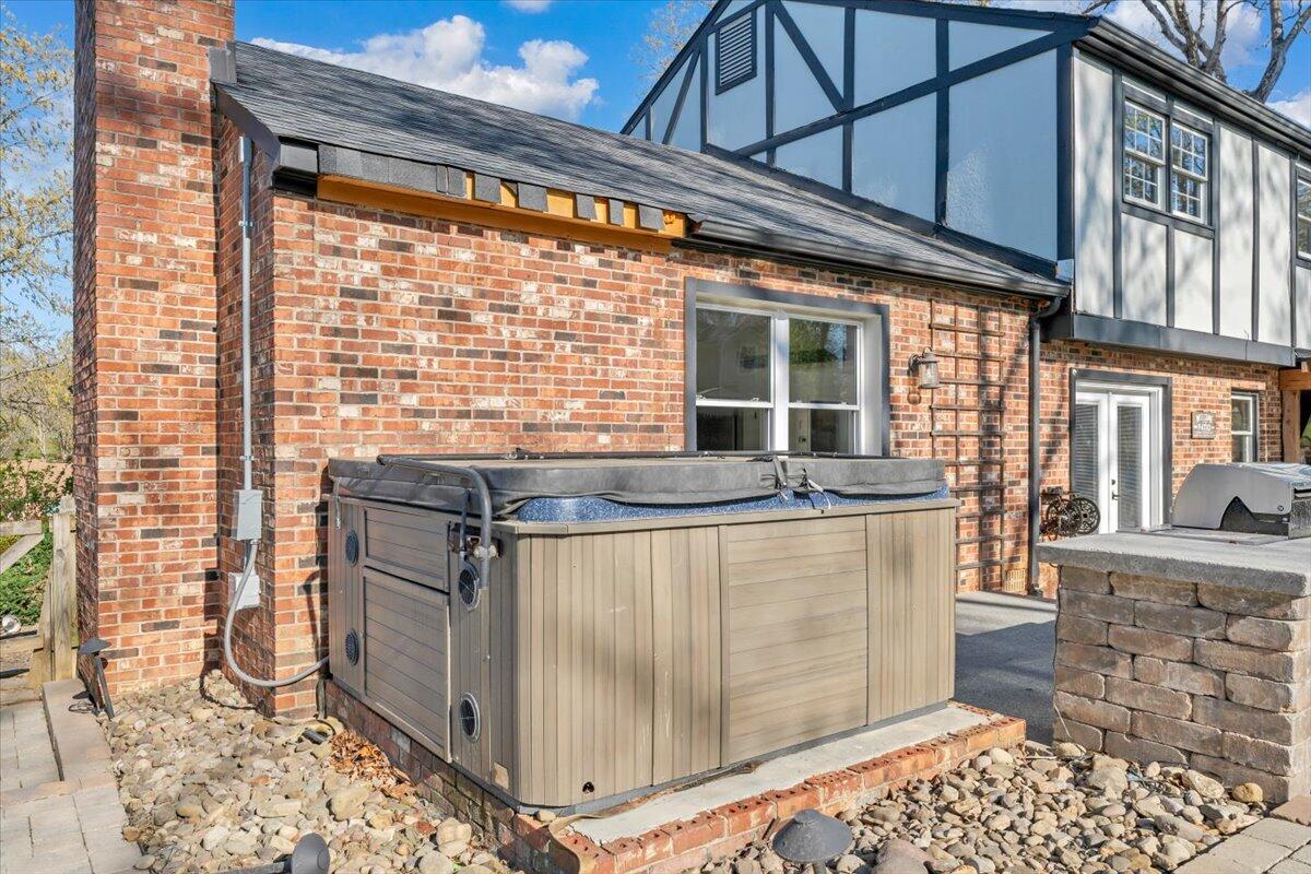 229 Queen Regent Court Blue Ridge, VA 24064 - Photo 43 of 67 43-MIB00975