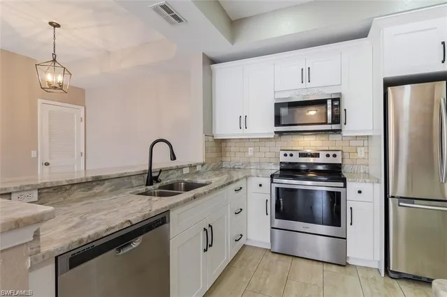 $2,500 | 9025 Colby Drive, Unit 2113, Fort Myers, FL 33919