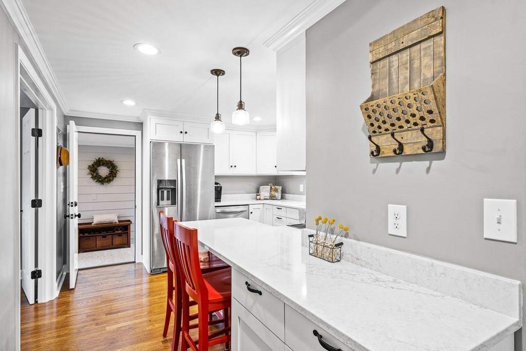 31 Longfellow Road Reading, MA 01867 - Photo 11 of 35 Gallery Image 11