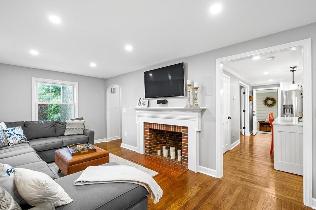 31 Longfellow Road Reading, MA 01867 - Photo 15 of 35 Gallery Image 15