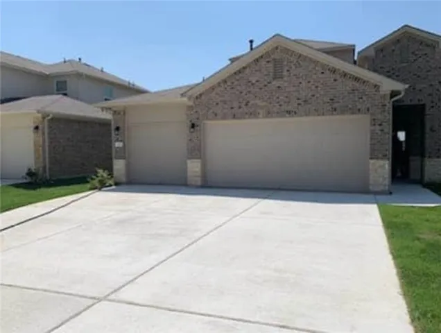 $2,650 | 232 Kramer Street, Georgetown, TX 78626