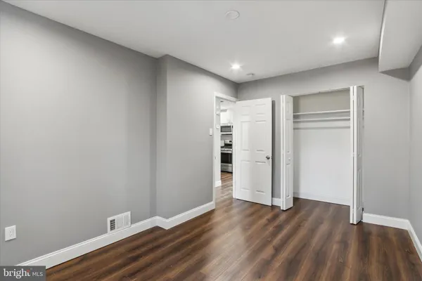 $1,800 | 296 Greenough Street, Unit 2, Philadelphia, PA 19127