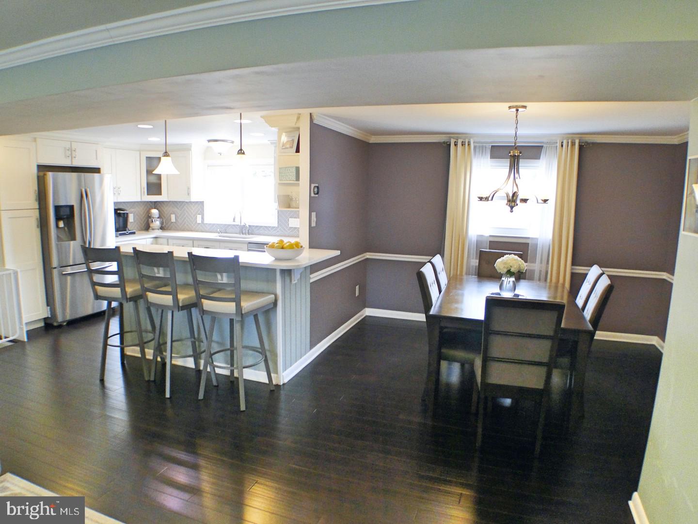 279 Norfolk Road Warminster, PA 18974 - Photo 11 of 41 View of Dining Area and Kitchen Bar