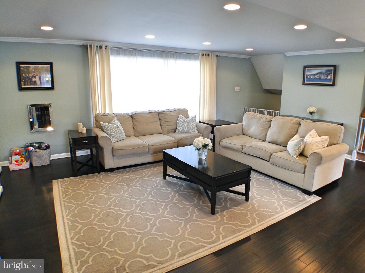 279 Norfolk Road Warminster, PA 18974 - Photo 6 of 41 Living Area Of Great Room