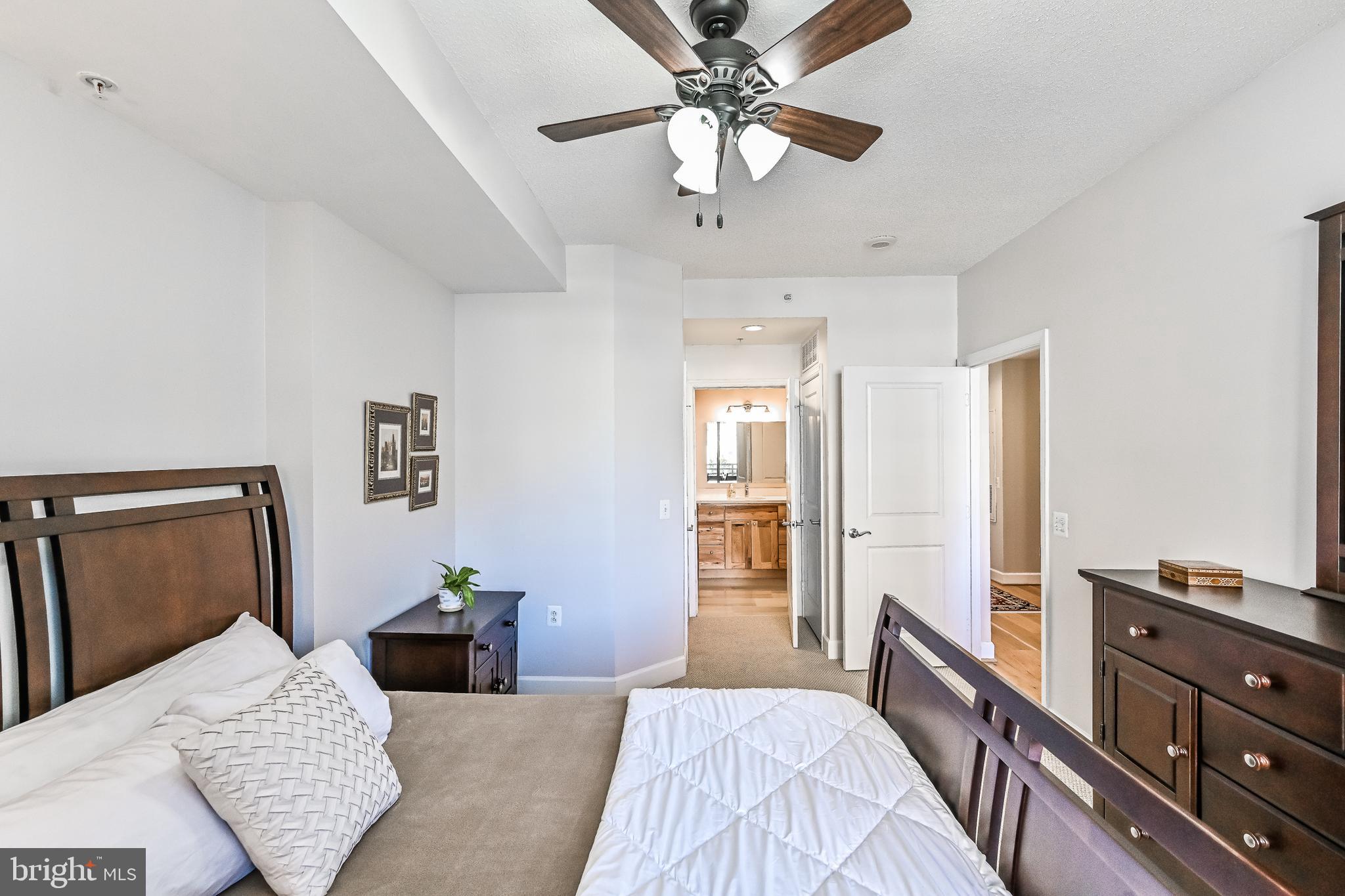 3650 South Glebe Road, Unit 345 Arlington, VA 22202 - Photo 15 of 46 Primary Bedroom
