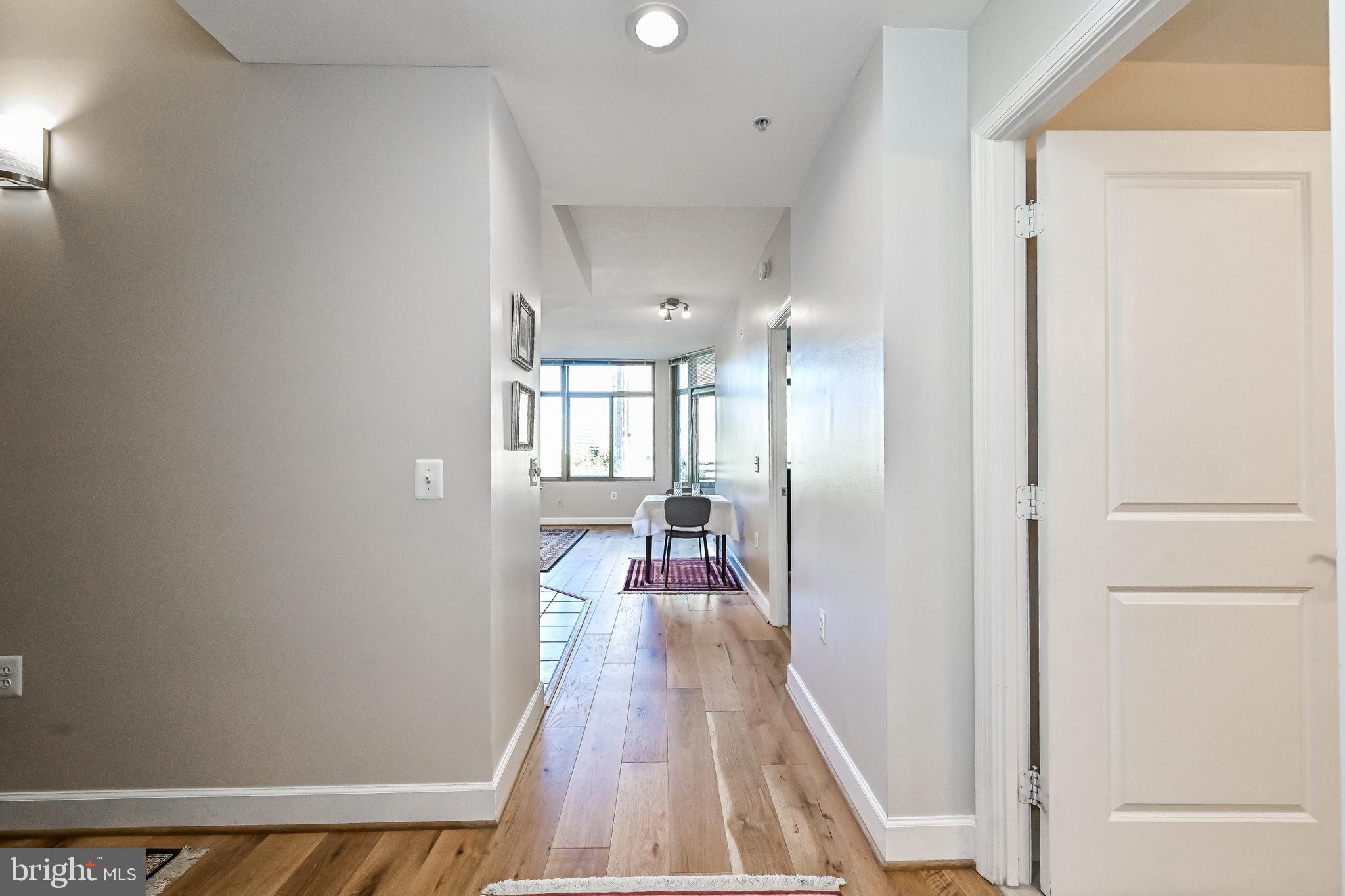 3650 South Glebe Road, Unit 345 Arlington, VA 22202 - Photo 4 of 46 Unit Entry