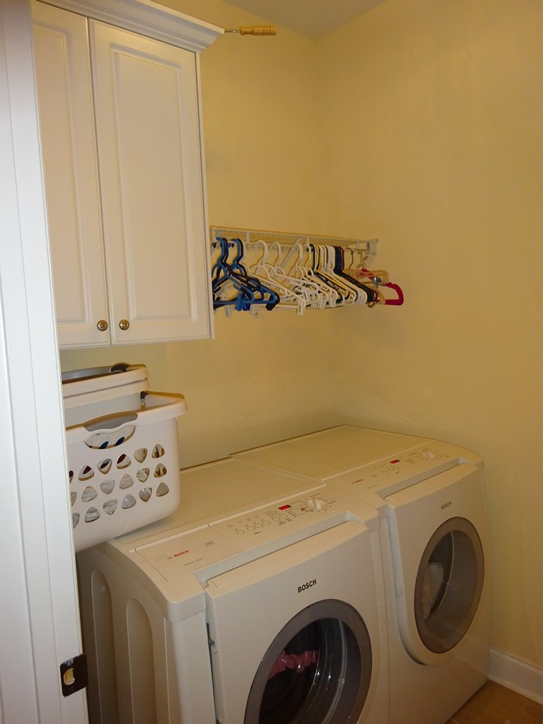 4582 Logans Way Augusta, GA 30909 - Photo 30 of 34 Laundry Room with cabinets