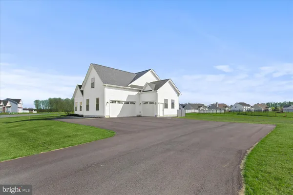 $749,900 | 27044 Whistling Duck Way, Milton, DE 19968